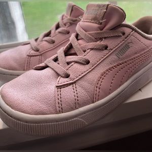 Toddler girl Puma sneakers